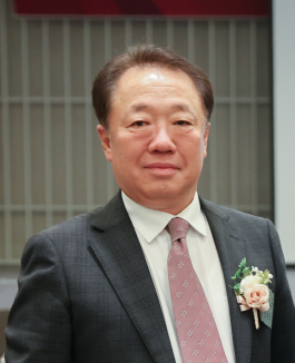 전 용 덕
